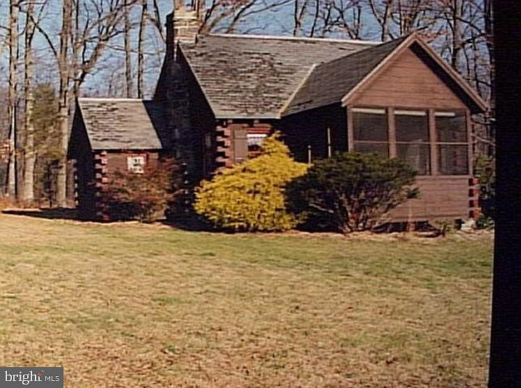 2nd image of 32 Klingerman Rd