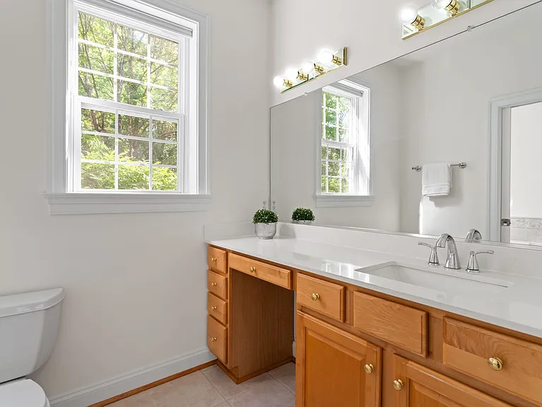 4990 Lake Tree Ln — Photo 27