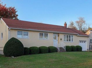 72 Winans Ave, Piscataway, NJ 08854
