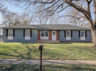 901 N Troost St, Olathe, KS 66061
