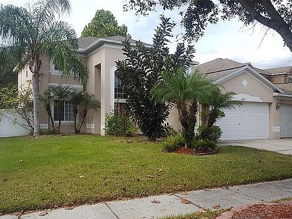 2nd image of 18212 Sandy Pointe Dr