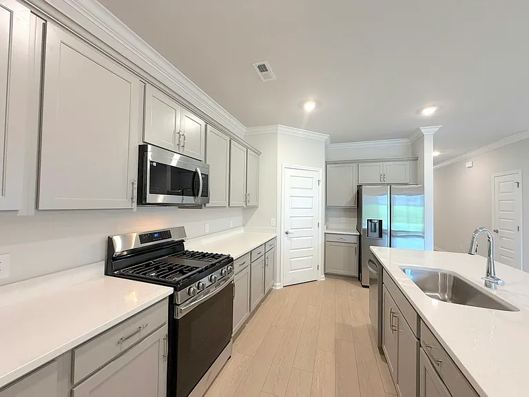 137 Clift Creek Dr — Photo 13