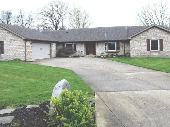 3925 Walnut Grove Ln, Dayton, OH 45440