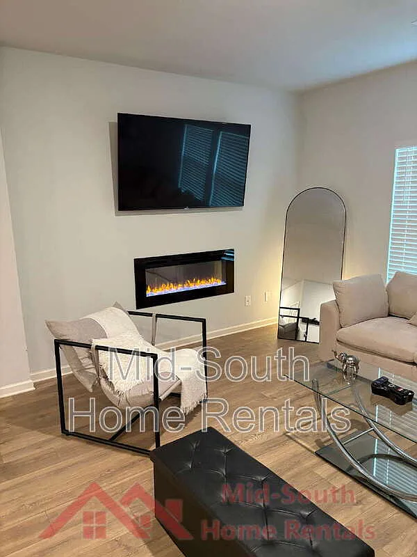 3 bed, 2.0 bath, 1510 sqft, $2,150 — Photo 3