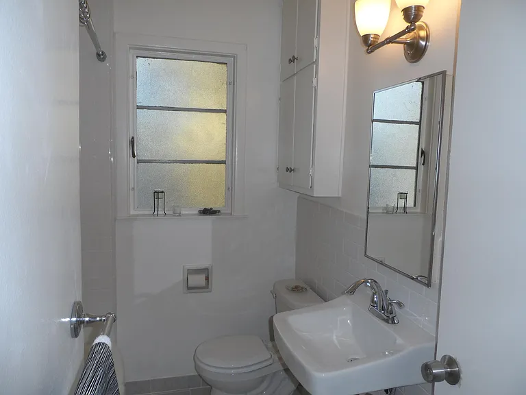 1314 V St — Photo 9
