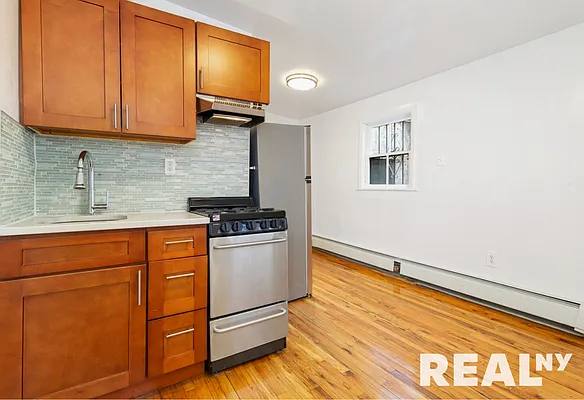 Rented by REAL New York | media 10