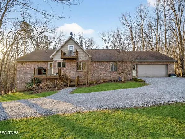 1086 Pearl Hinds Rd, Jamestown, TN 38556