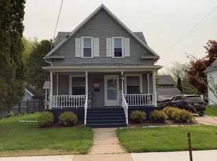 1414 S Jackson St, Appleton, WI 54915
