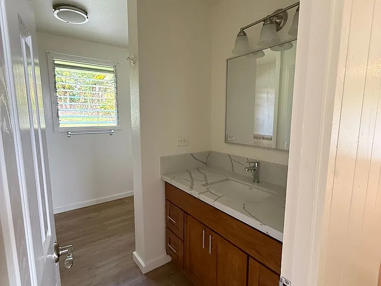 1770 Kilauea Ave — Photo 9