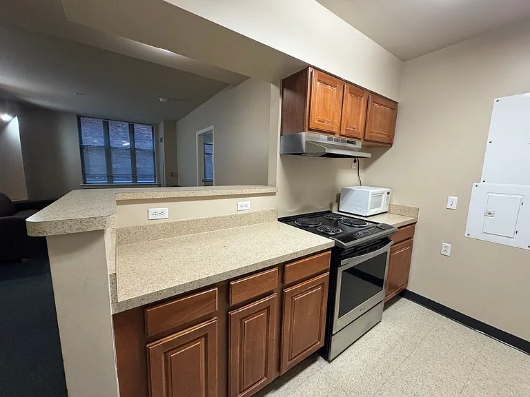 500 W Fayette St. — Photo 36