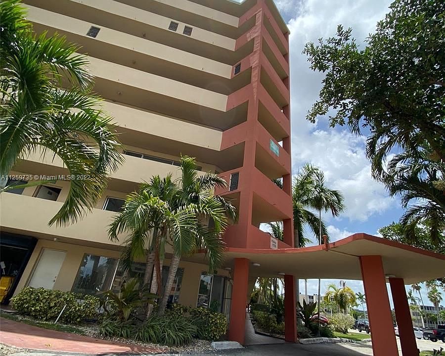 1st image of 1750 NE 191st St APT 312-2