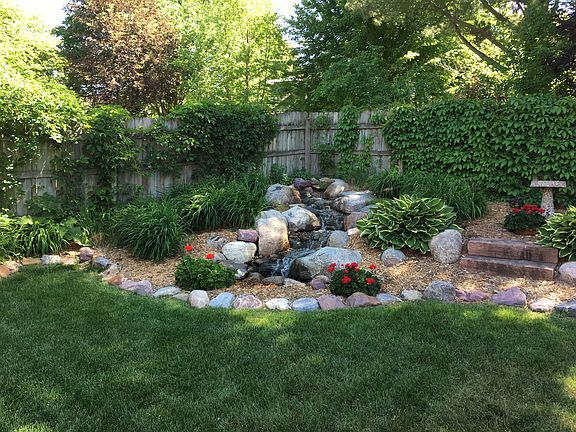 Waterfall w/landscape light