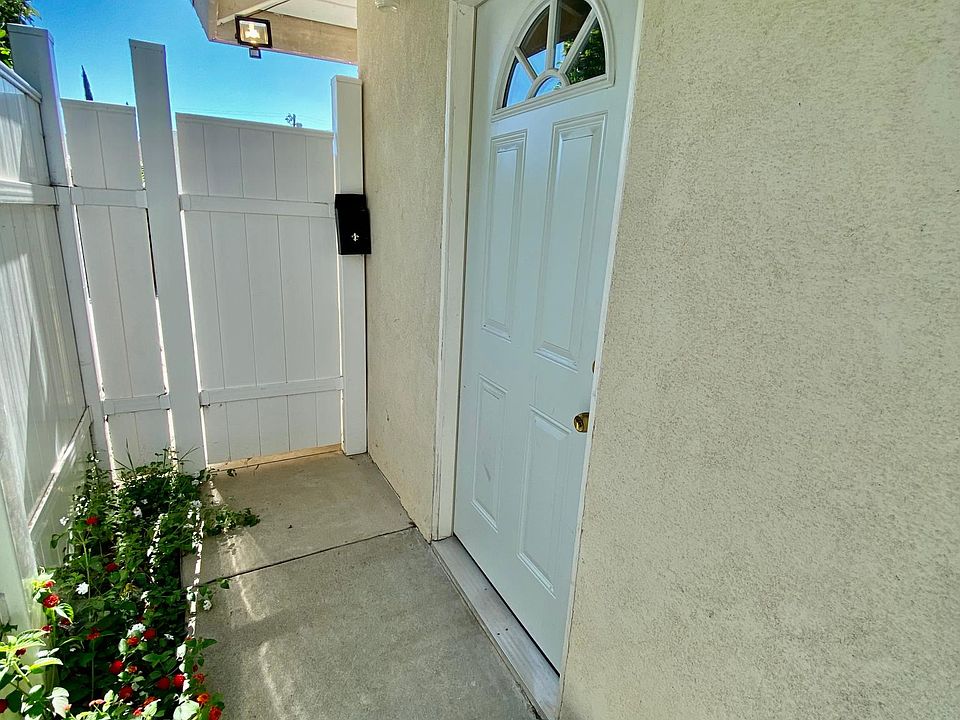 1st image of 9754 Danube Ave