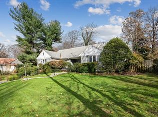 64 Pamela Ln, New Rochelle, NY 10804