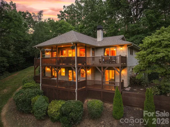 359 Saddlebrook Ln, Clyde, NC 28721
