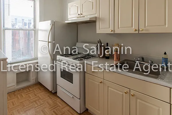 Rented by Citi Zone Realty | media 14