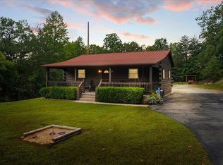 2715 Furnace Rd, Stanton, KY 40380