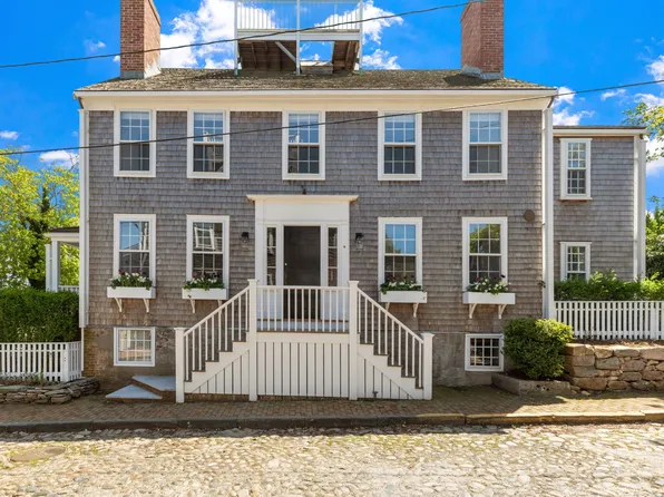 8 Ash St, Nantucket, MA 02554