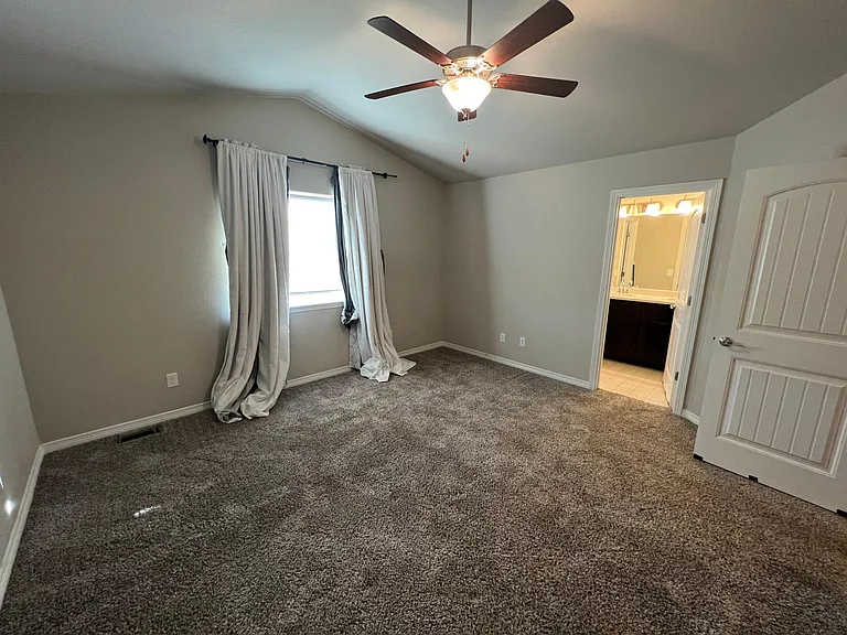 6971 Winnicut Dr — Photo 12