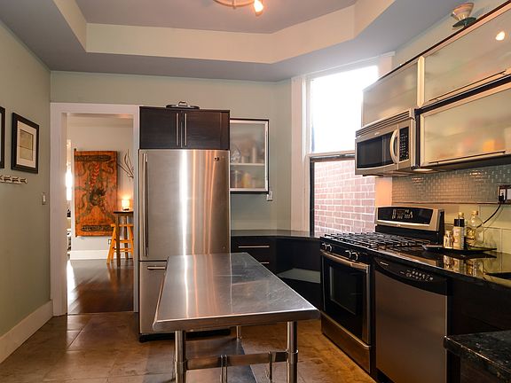 4th image of 1553 N Bell Ave APT 3F