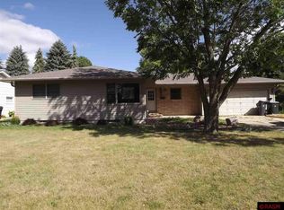 1804 Fair St, Mankato, MN 56001