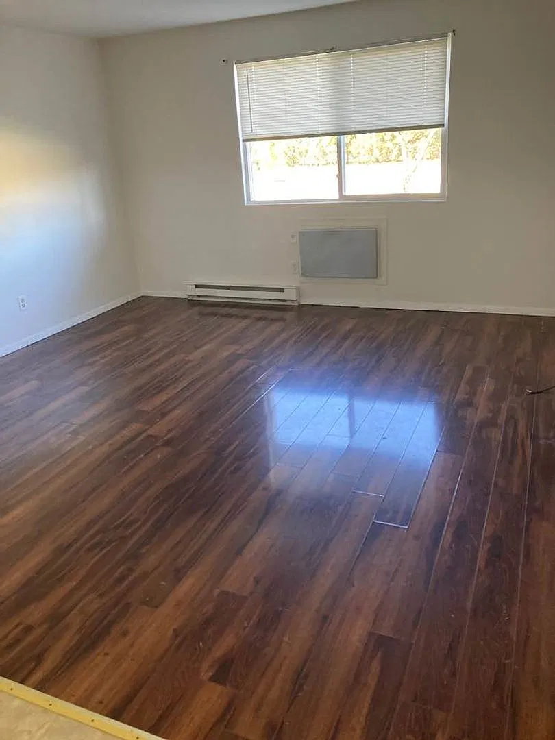 647 Kellogg Ave. — Photo 4
