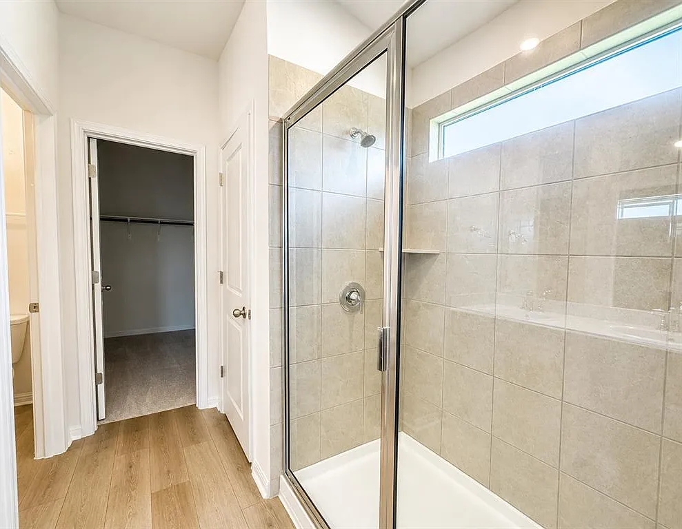 4 bed, 1688 sqft, $1,995 — Photo 3