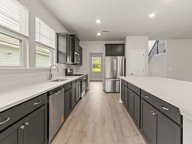784 Choctaw Dr — Photo 4