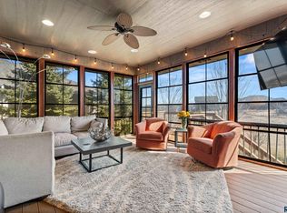 1920 S Firefly Dr, Sioux Falls, SD 57110