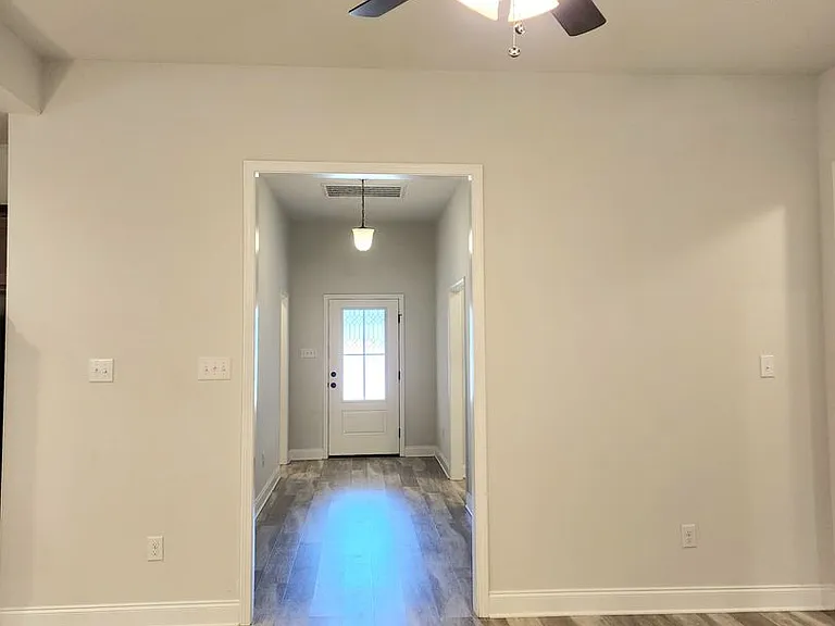 931 Gibson Ct — Photo 17