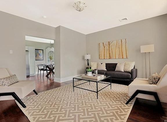 2nd image of 312 Hunt Ave