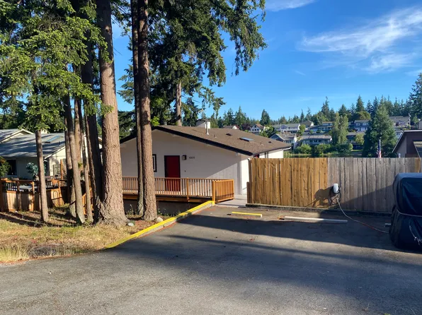 449 Lochwood Dr, Camano Island, WA 98282