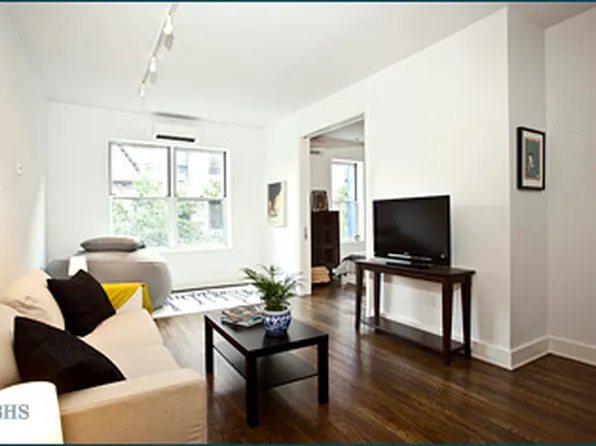 17 Cornelia Street image 1 of 5