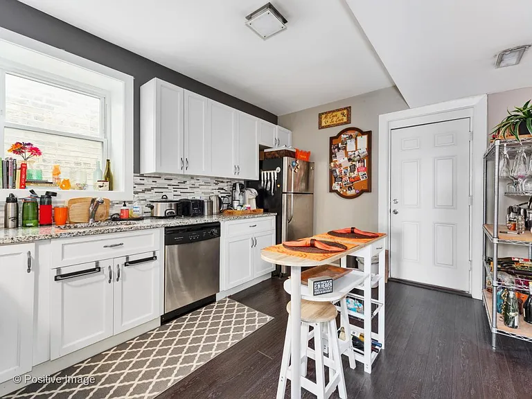 2253 W Fullerton Ave #2 — Photo 7