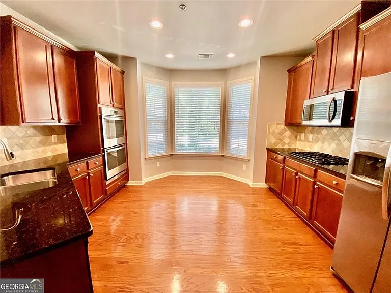 3322 Castleberry Village Dr — Photo 3