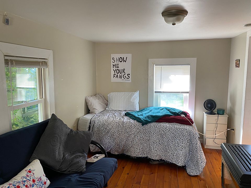 2nd image of 18 1/2 Seminary Ave #2