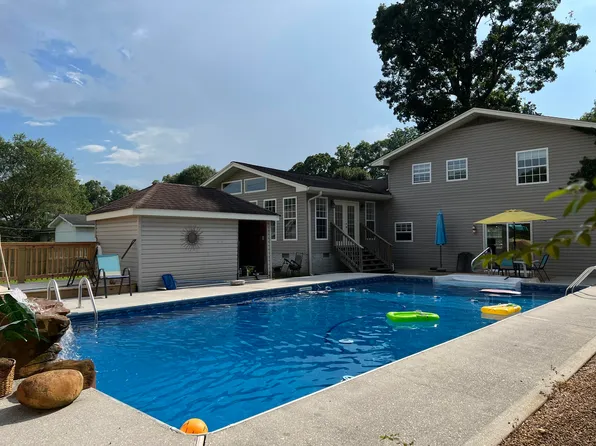 8252 Oxford Dr, Hixson, TN 37343