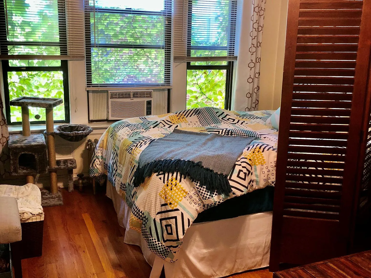Studio, 500 sqft, $1,300 — Photo 2