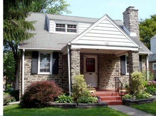 472 Aurania St, Philadelphia, PA 19128