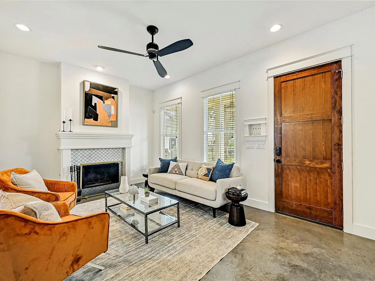 3 bed, 2.5 bath, 1548 sqft, $3,800 — Photo 4