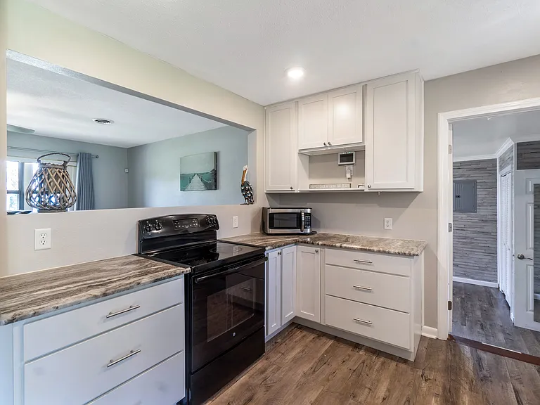308 Calhoun Ave — Photo 7