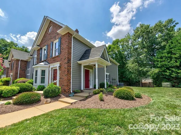 1729 Robinwood Rd, Gastonia, NC 28054