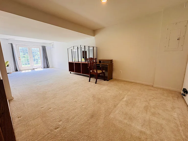17754 Avenel Ln #BASEMENT — Photo 3