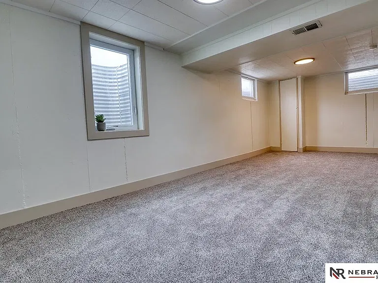 8107 Beechwood Dr — Photo 24