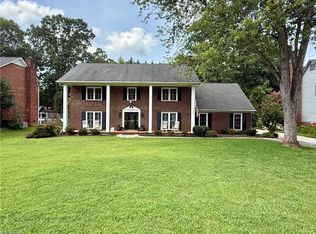 3309 Wynnewood Dr, Greensboro, NC 27408