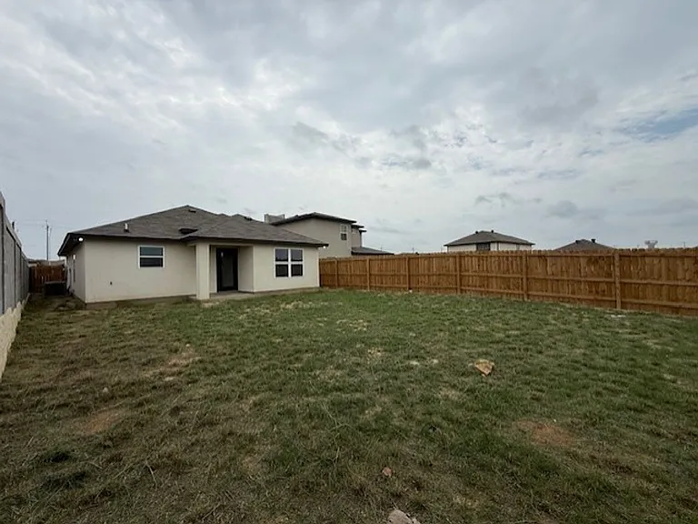 3510 Pascual De Leon Dr — Photo 22