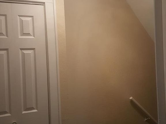 3rd image of 4820 Burt Street # Fl 2nd