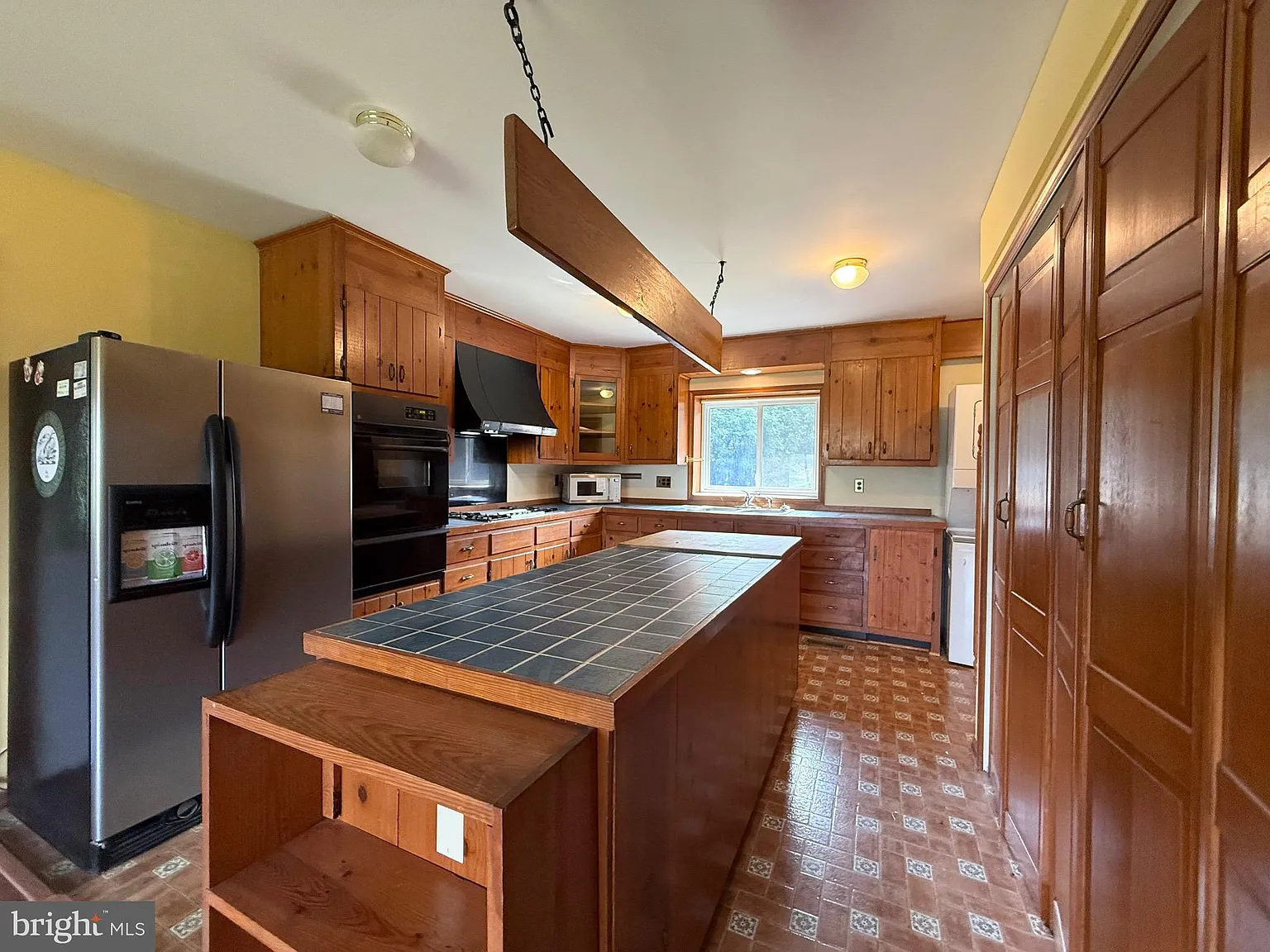 2 bed, 1.5 bath, 1500 sqft, $1,700 — Photo 4