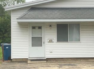 840 W Jackson St, Morris, IL 60450
