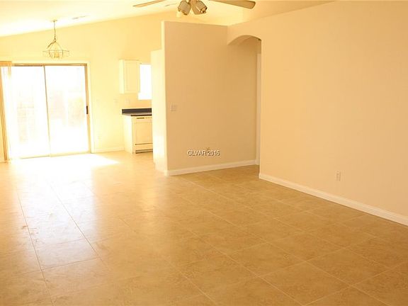 3rd image of 3881 Lilac Haze St